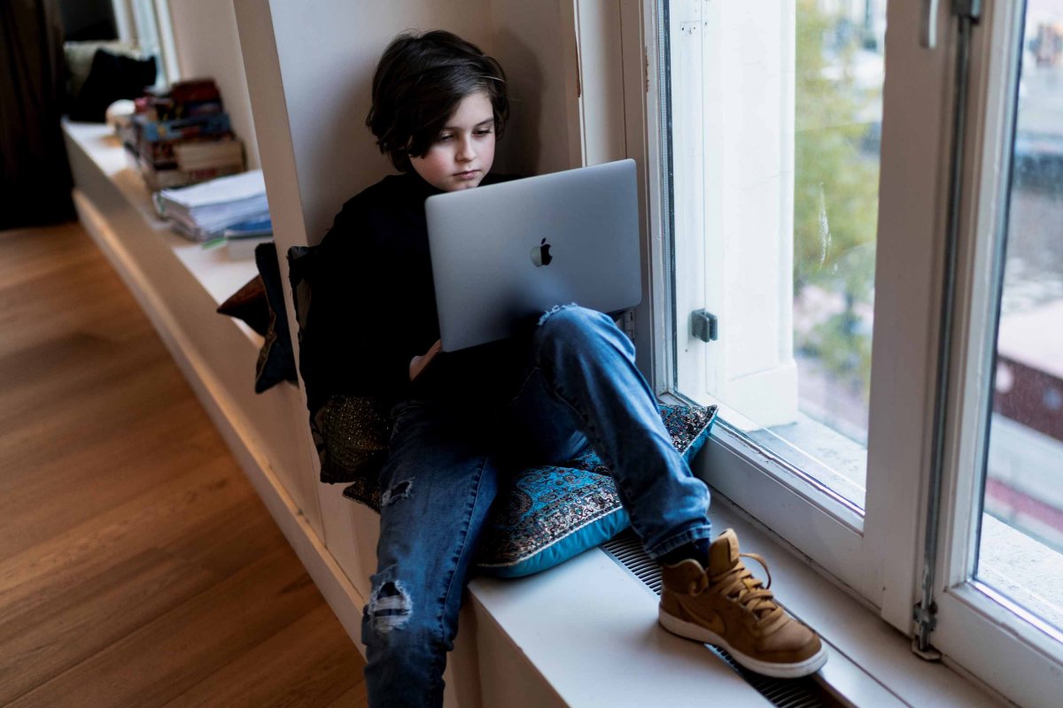 11-year-old boy in Belgium graduated from the university's physics department #3