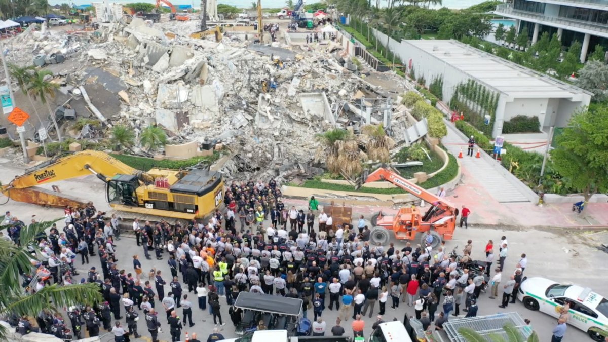 Hope of life lost in the wreckage of 13-story building collapsed in Miami #5