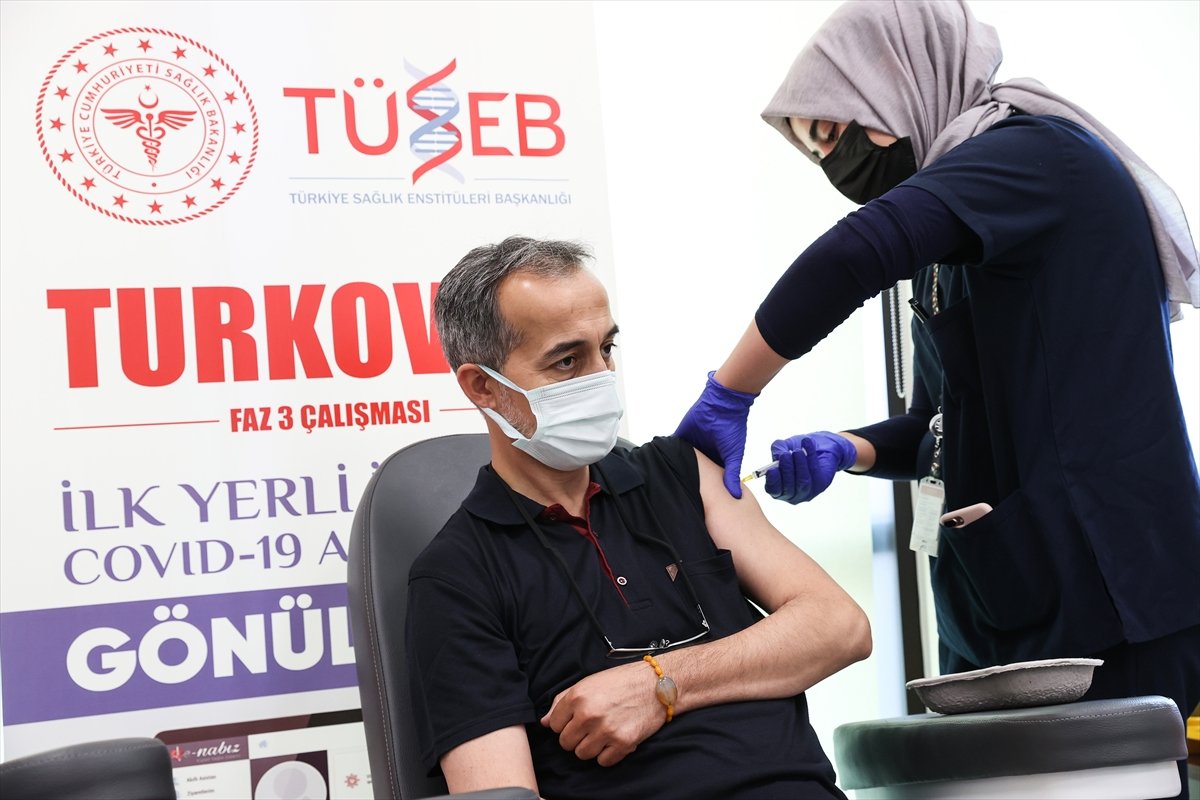 Turkovac is applied to volunteers in Istanbul #1