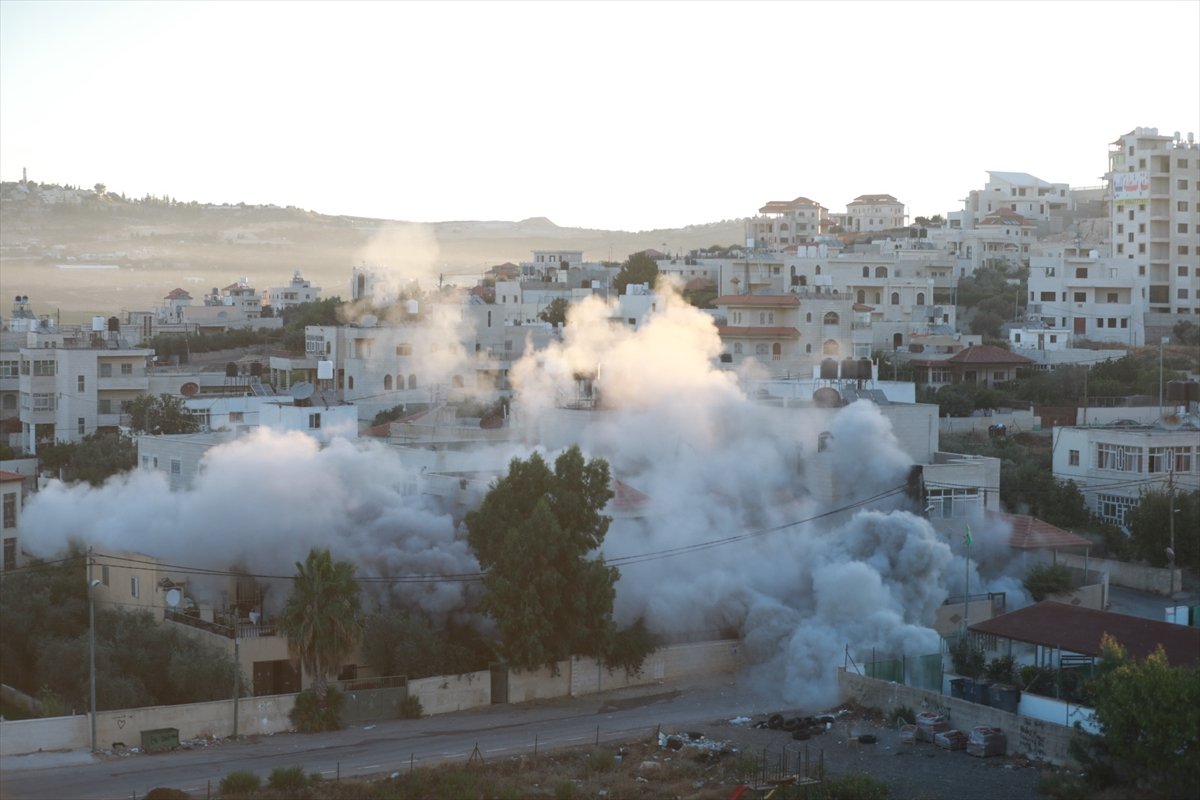 Israelis demolished Palestinian prisoner's house #4