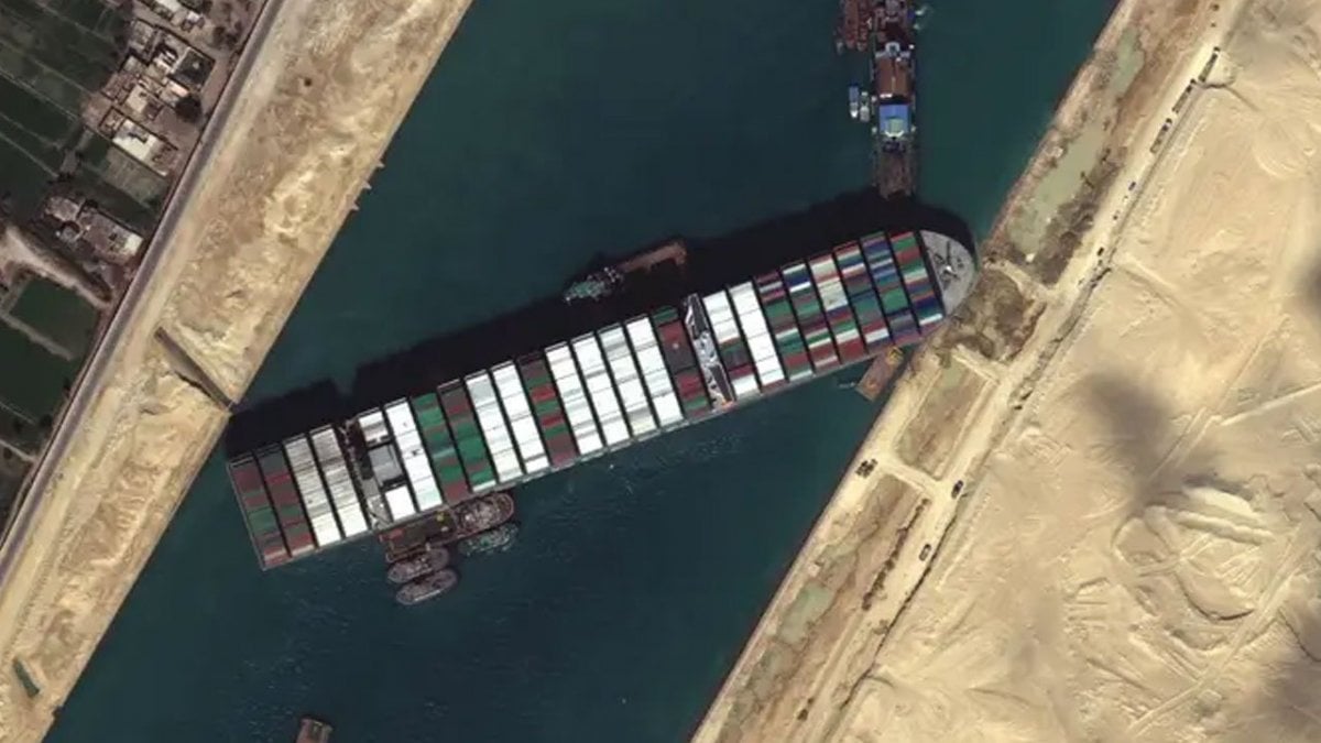 Suez Canal generates highest revenue in its history this year #3