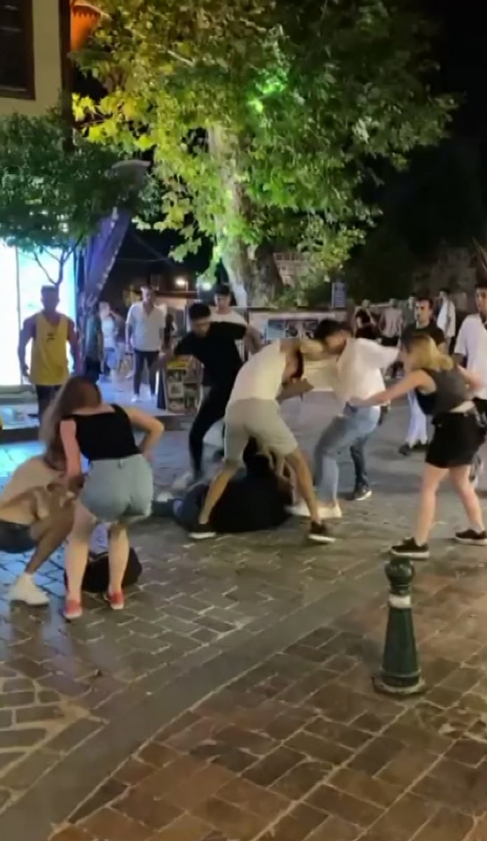Antalya da gençlerin kavgası #6