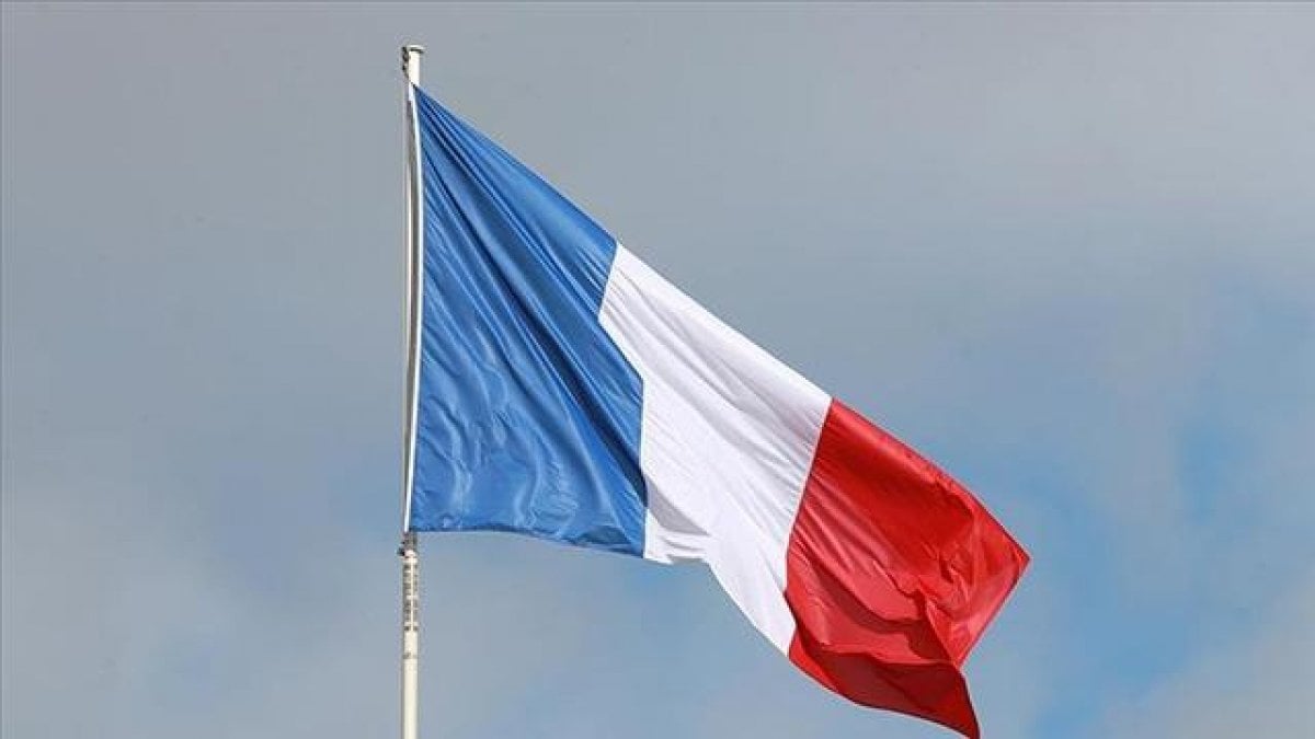 Fransa, Afganistan’daki vatandaşlarının ülkeyi terk etmesini istedi