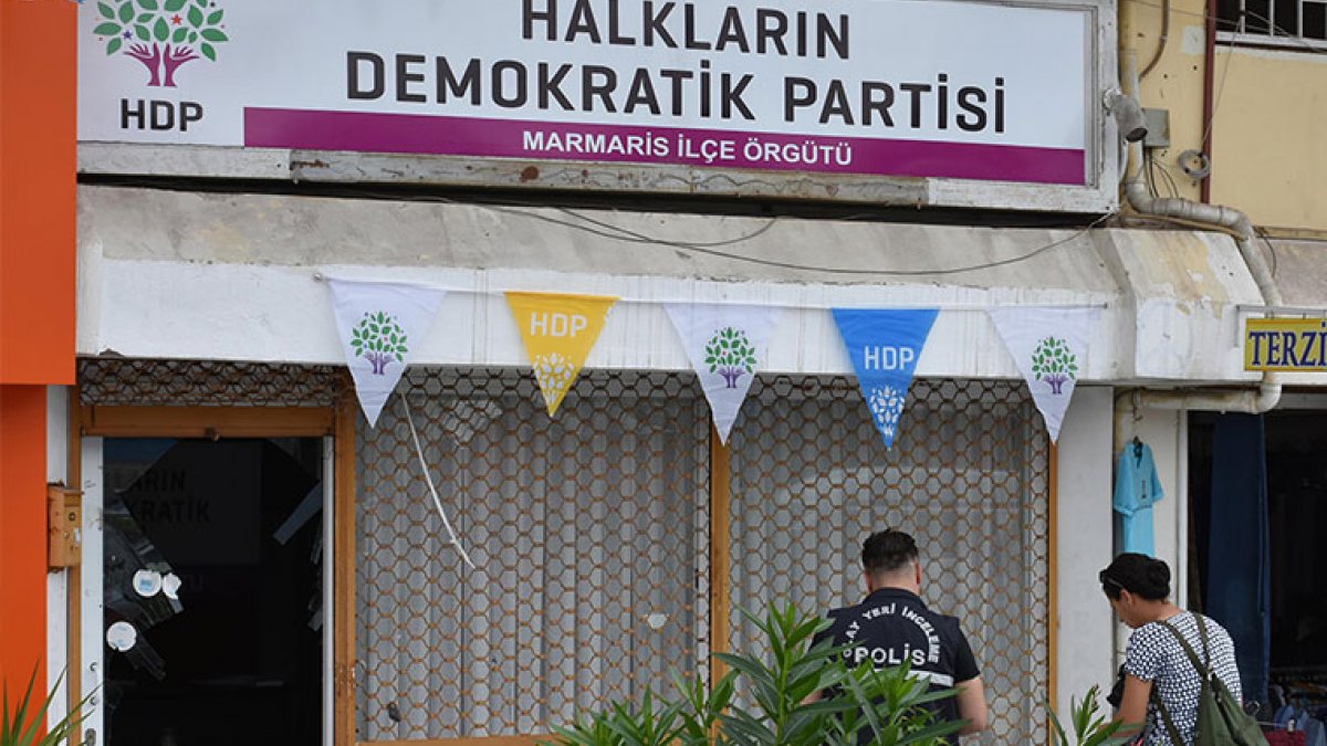 Marmaris'te HDP ilçe binasına saldırı