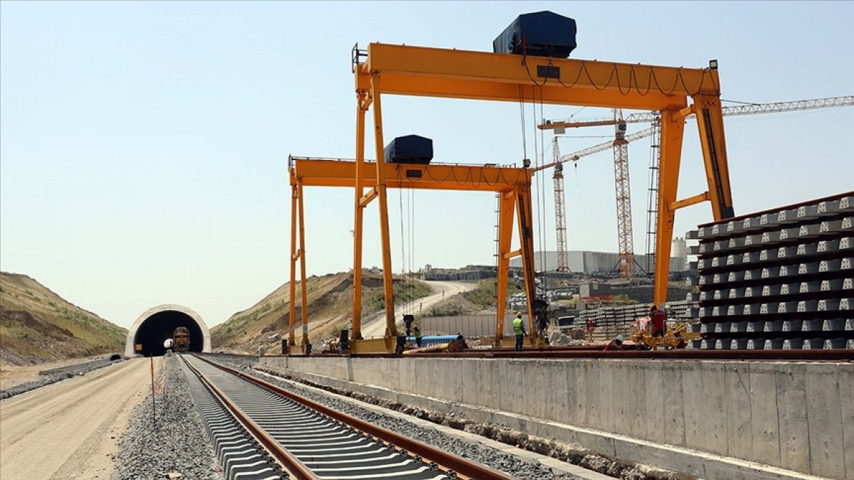 Çerkezköy-Kapıkule hızlı tren hattındaki çalışmalar Bulgaristan sınırına yaklaştı