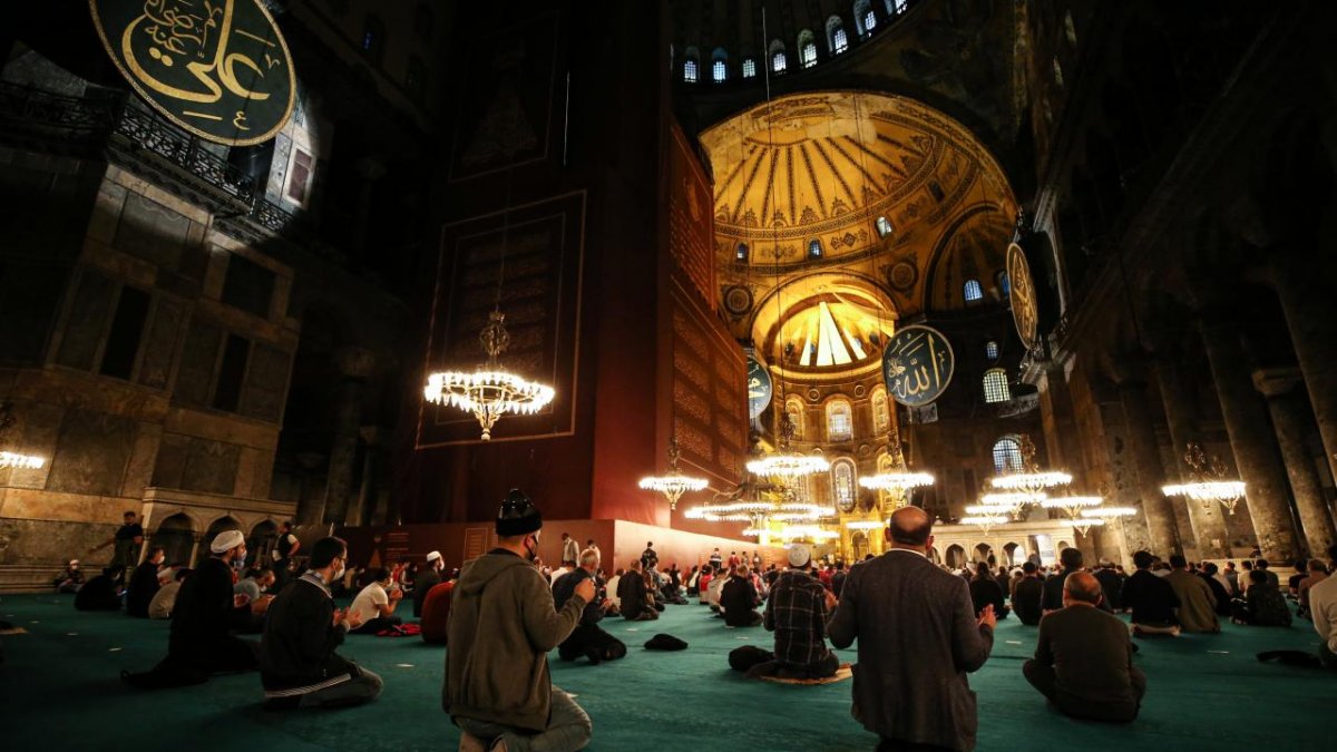 Ayasofya Camii: Tarihi günün 1 inci yılı #7