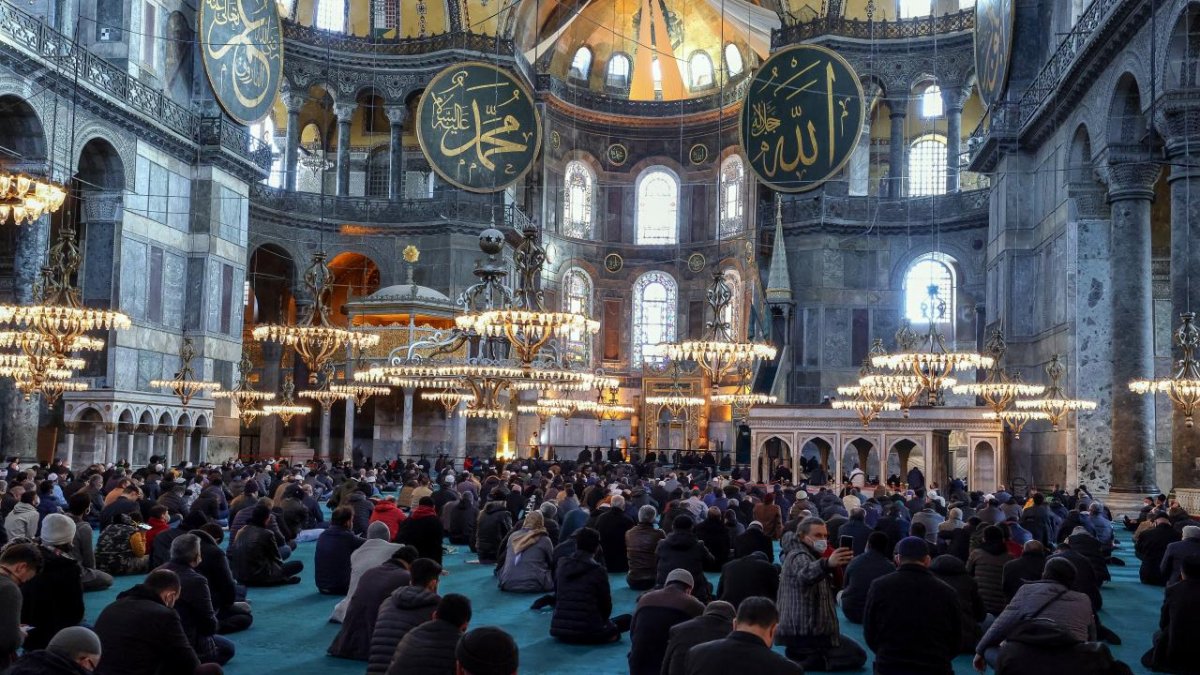 Ayasofya Camii: Tarihi günün 1 inci yılı #8