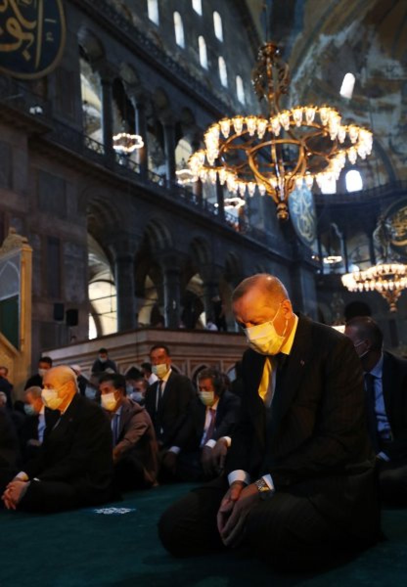 Ayasofya Camii: Tarihi günün 1 inci yılı #6