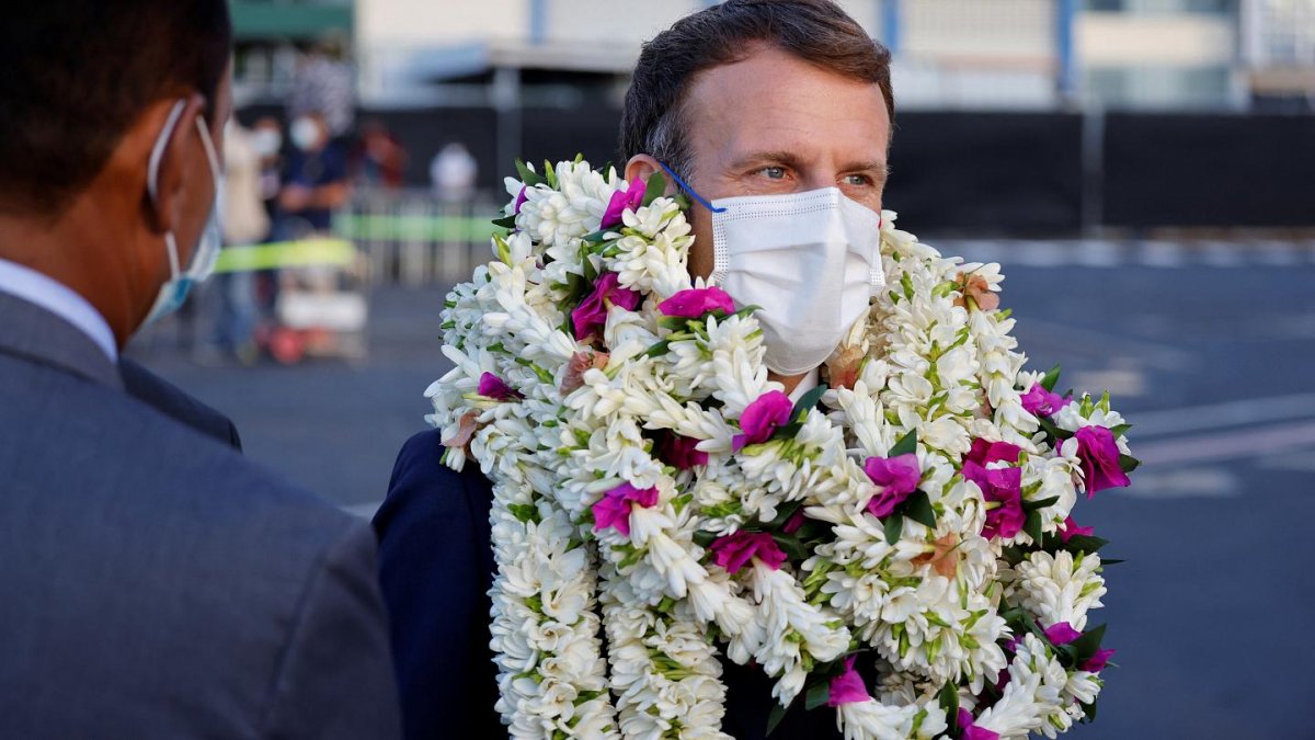 Floral welcome to Emmanuel Macron in French Polynesia #2