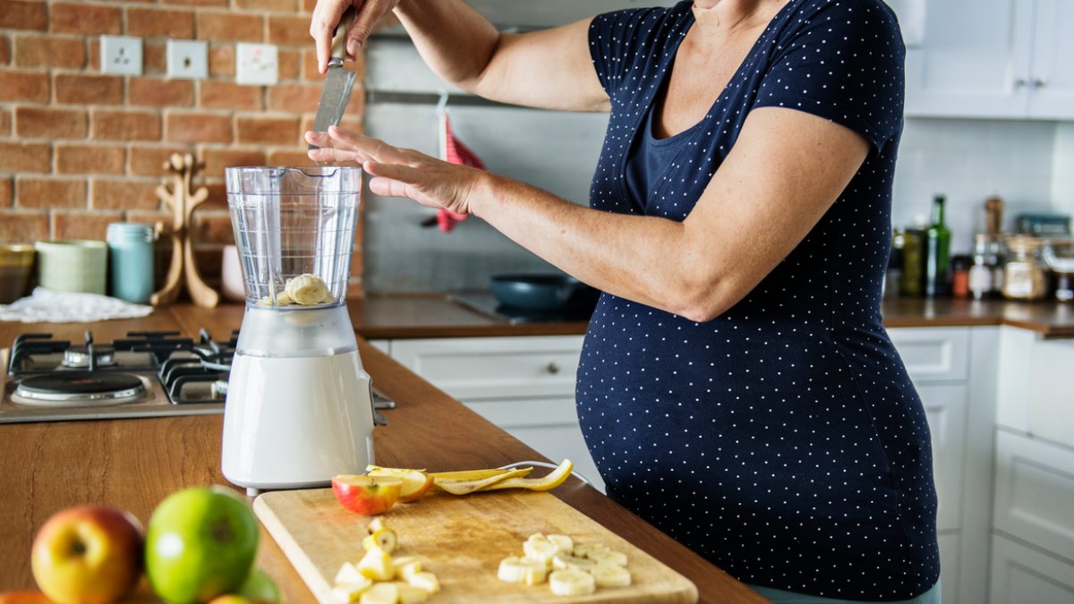 4 benefits of drinking smoothies while pregnant Kimdeyir
