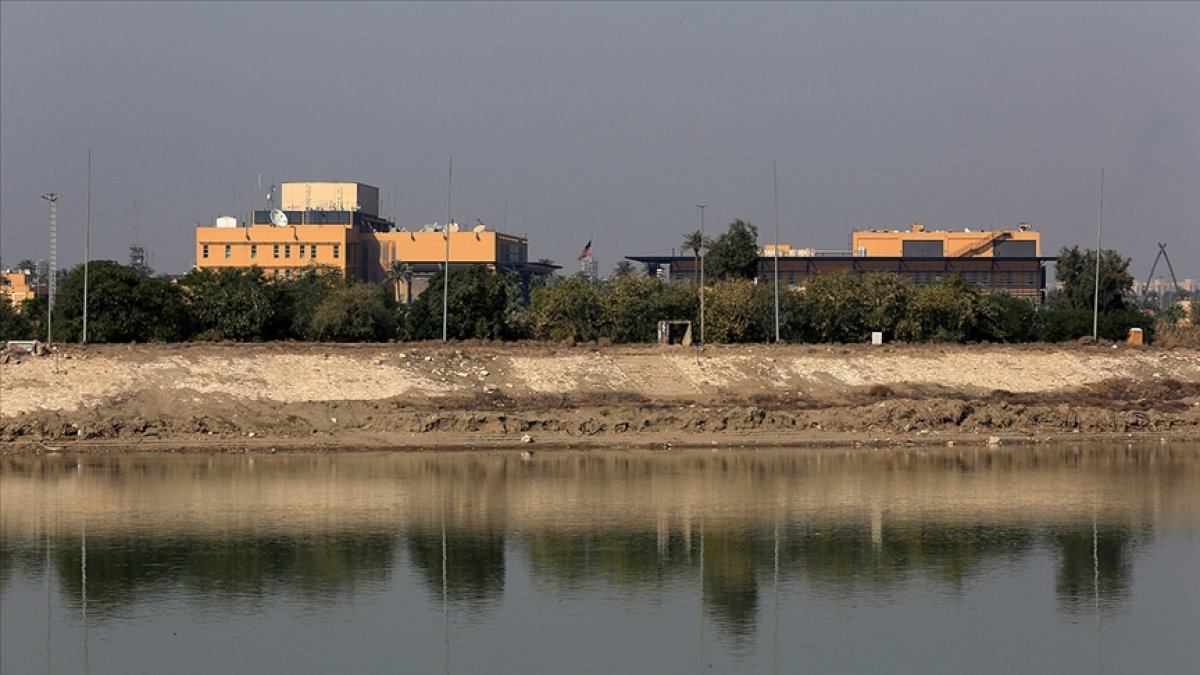 Bağdat'ta ABD Büyükelçiliğine yönelik roketli saldırı 