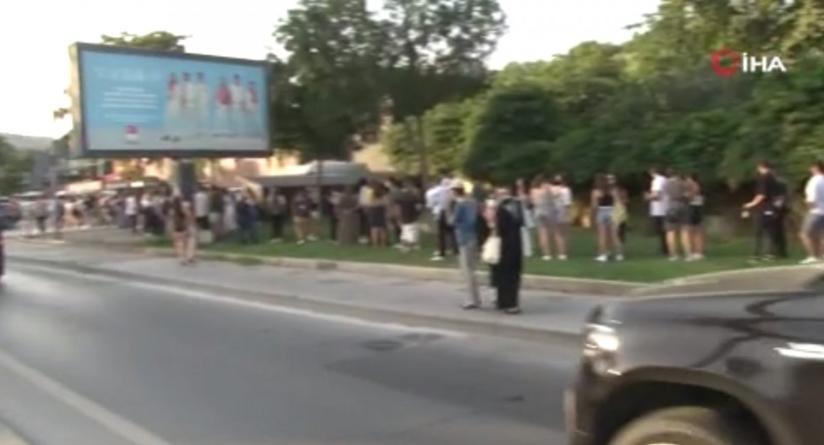 Those who stood in line for the concert in Şişli ignored measures # 2