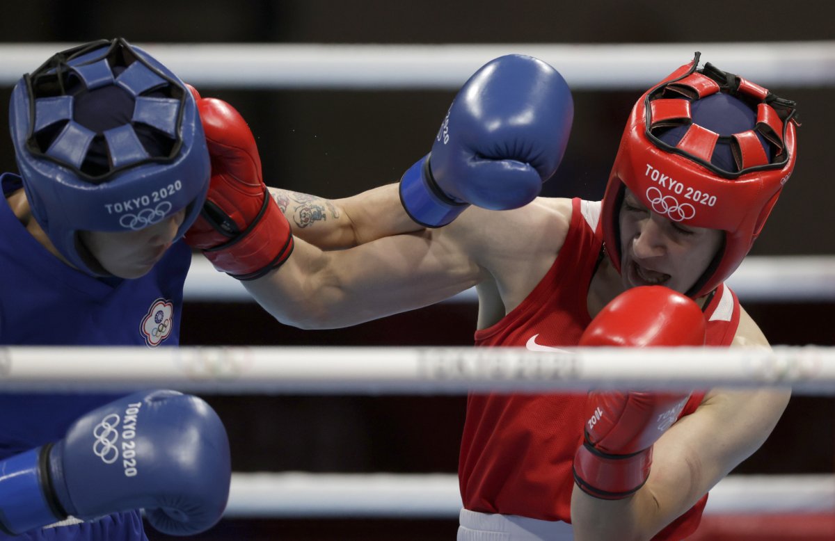 Milli boksör Buse Naz Çakıroğlu Tokyo'da finalde