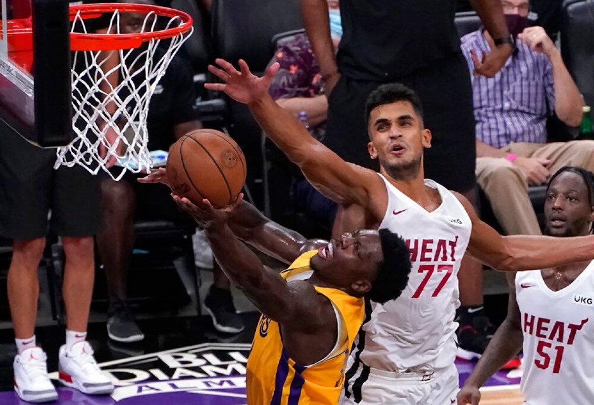 Ömer Faruk Yurtseven'den Lakers'a 27 sayı