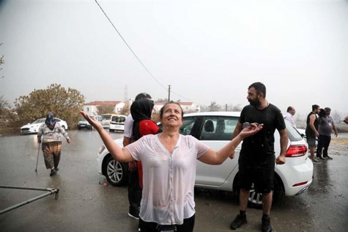 Antalya da sağanak yağış sevinci #1