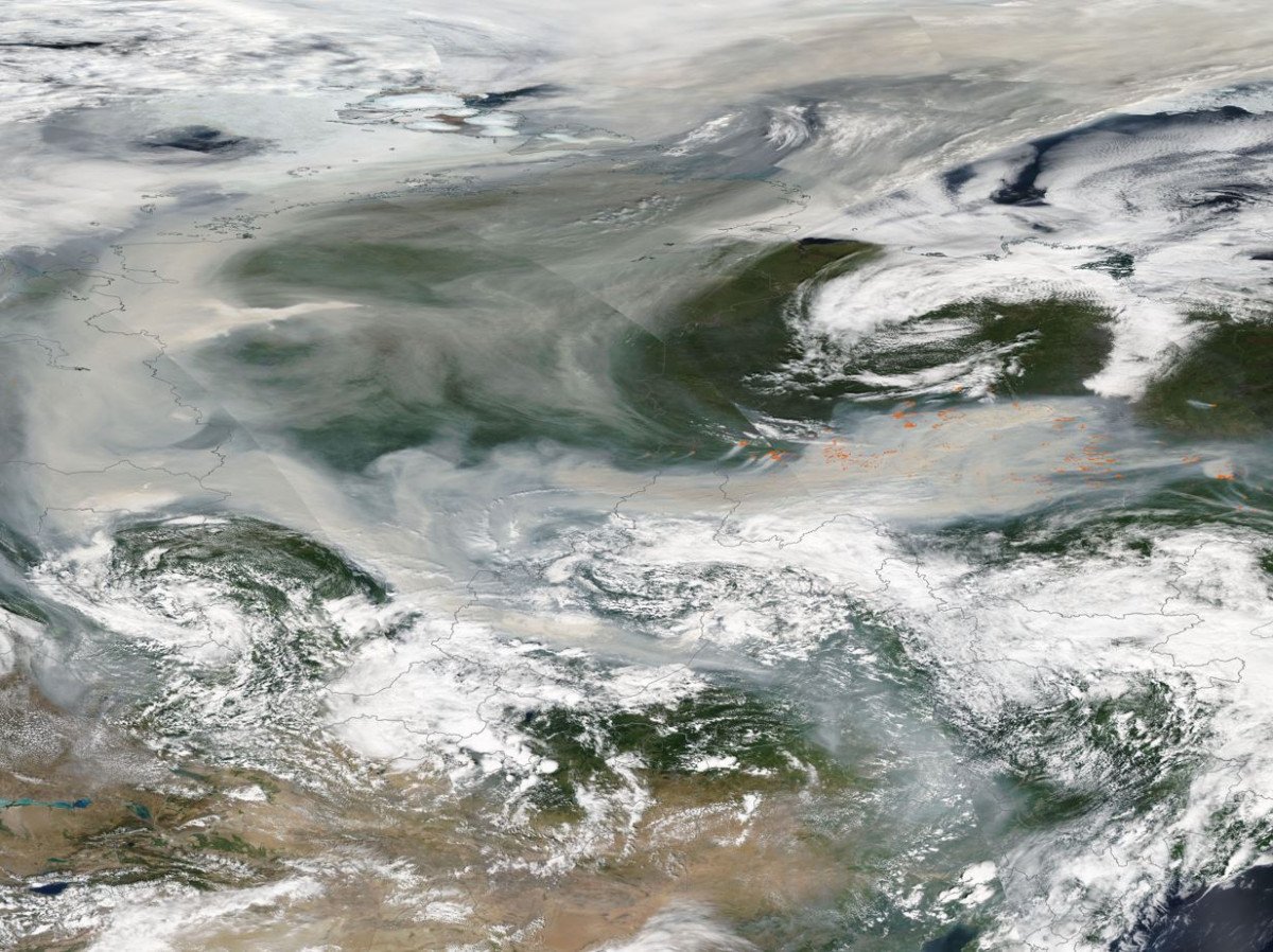 Smoke from forest fires in Siberia reaches the North Pole #1