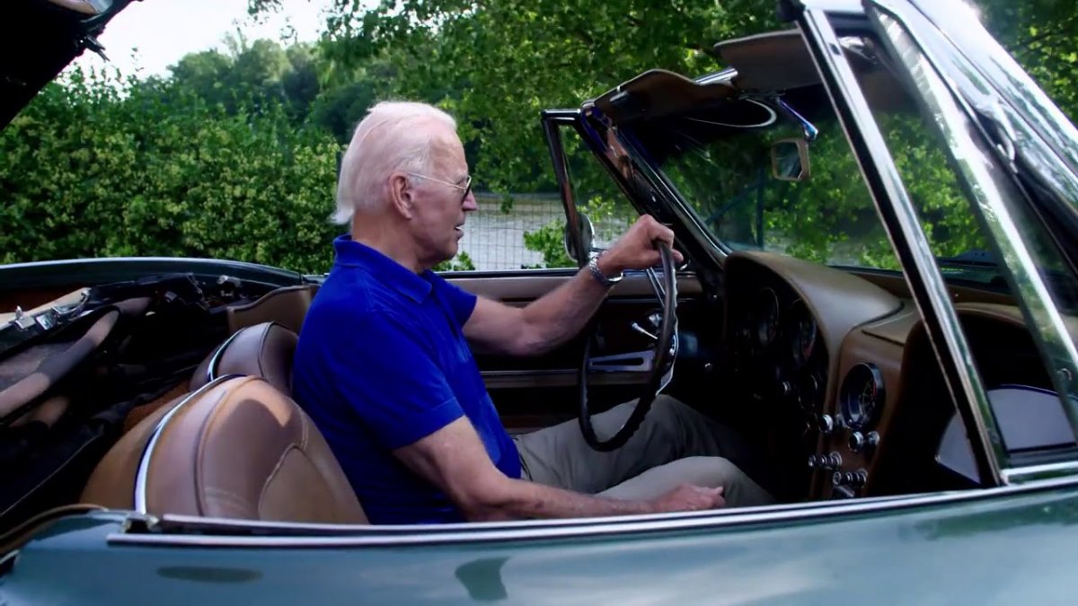 Joe Biden, ilk elektrikli Corvette modelini test edecek #1