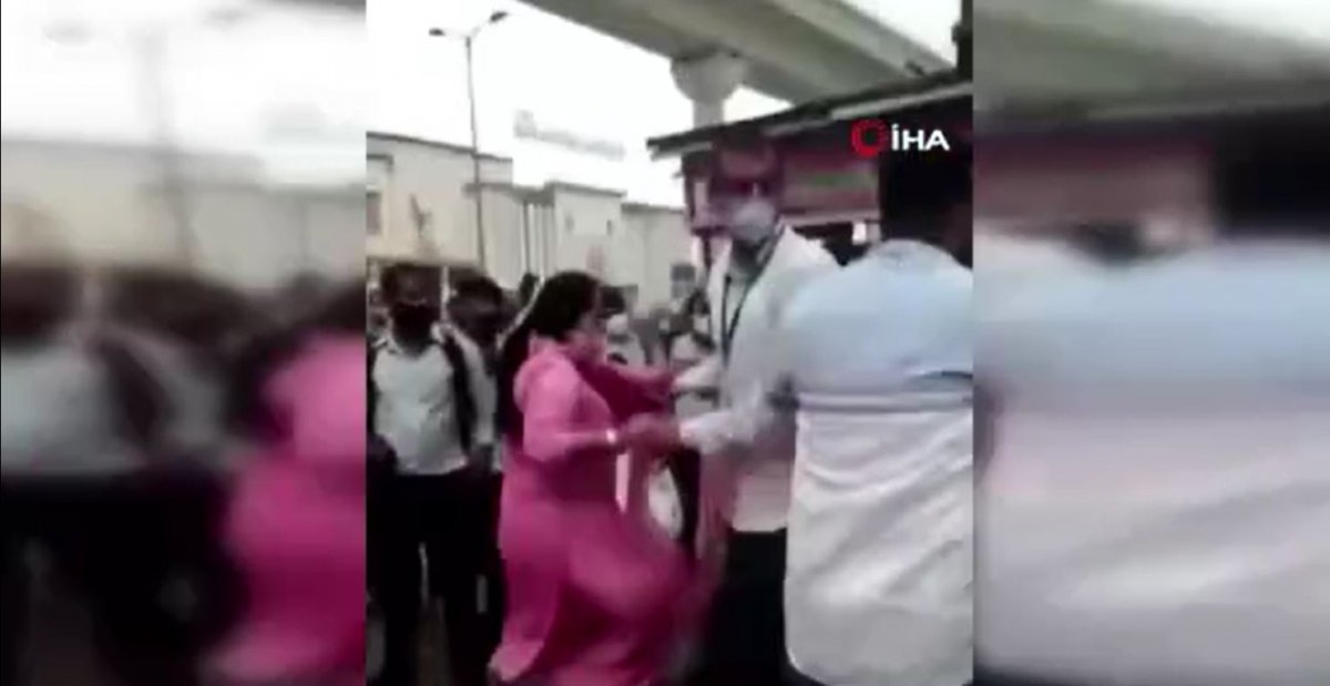 Unmasked women beat the man in charge in India #3
