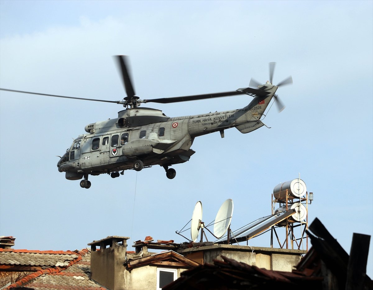 Kastamonu da binalarında mahsur kalanlar, helikopterlerle kurtarıldı #4
