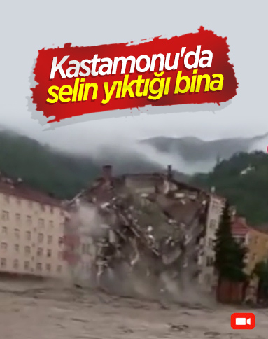 Kastamonu'da binanın yıkılma anı