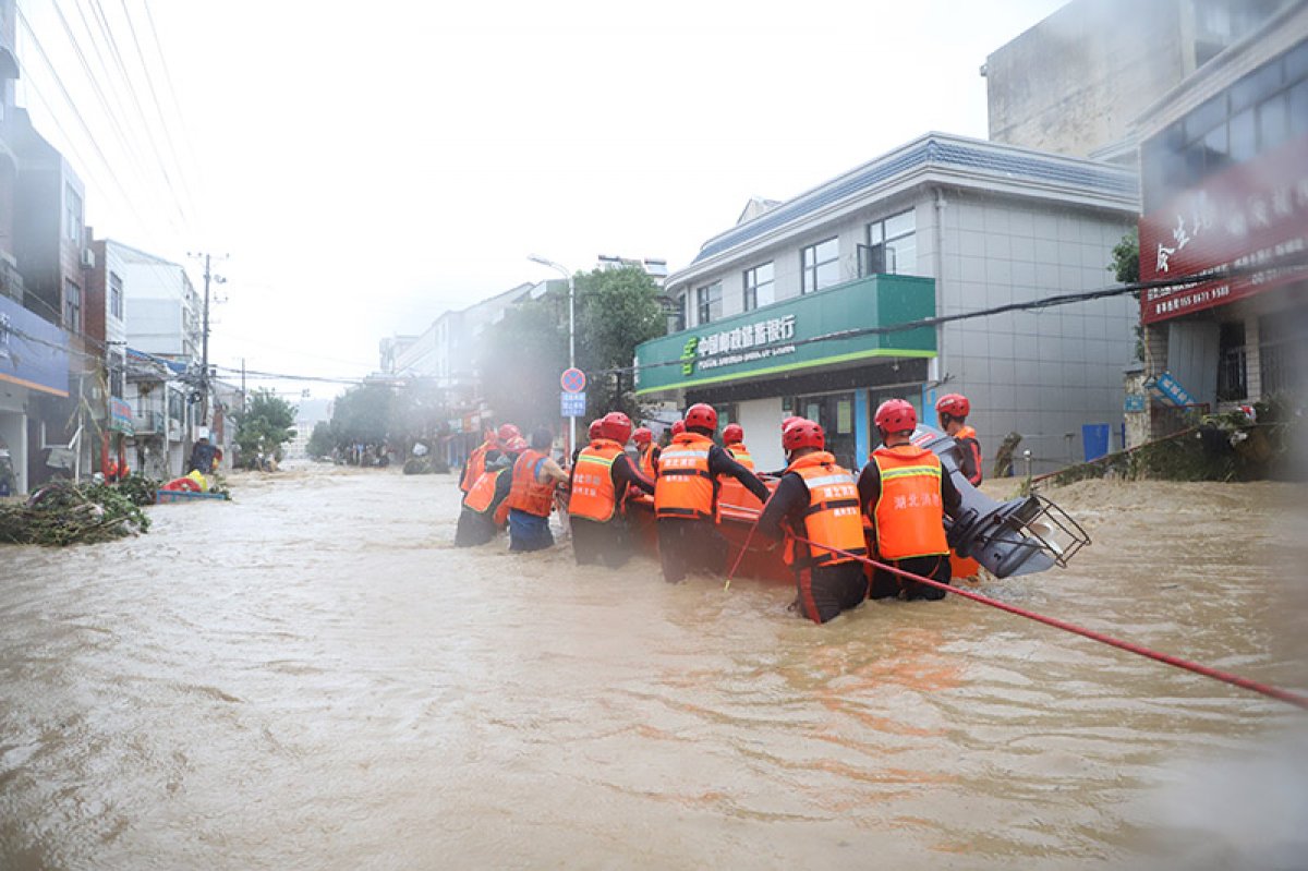 Çin de sel felaketi ölümlere neden oldu #4
