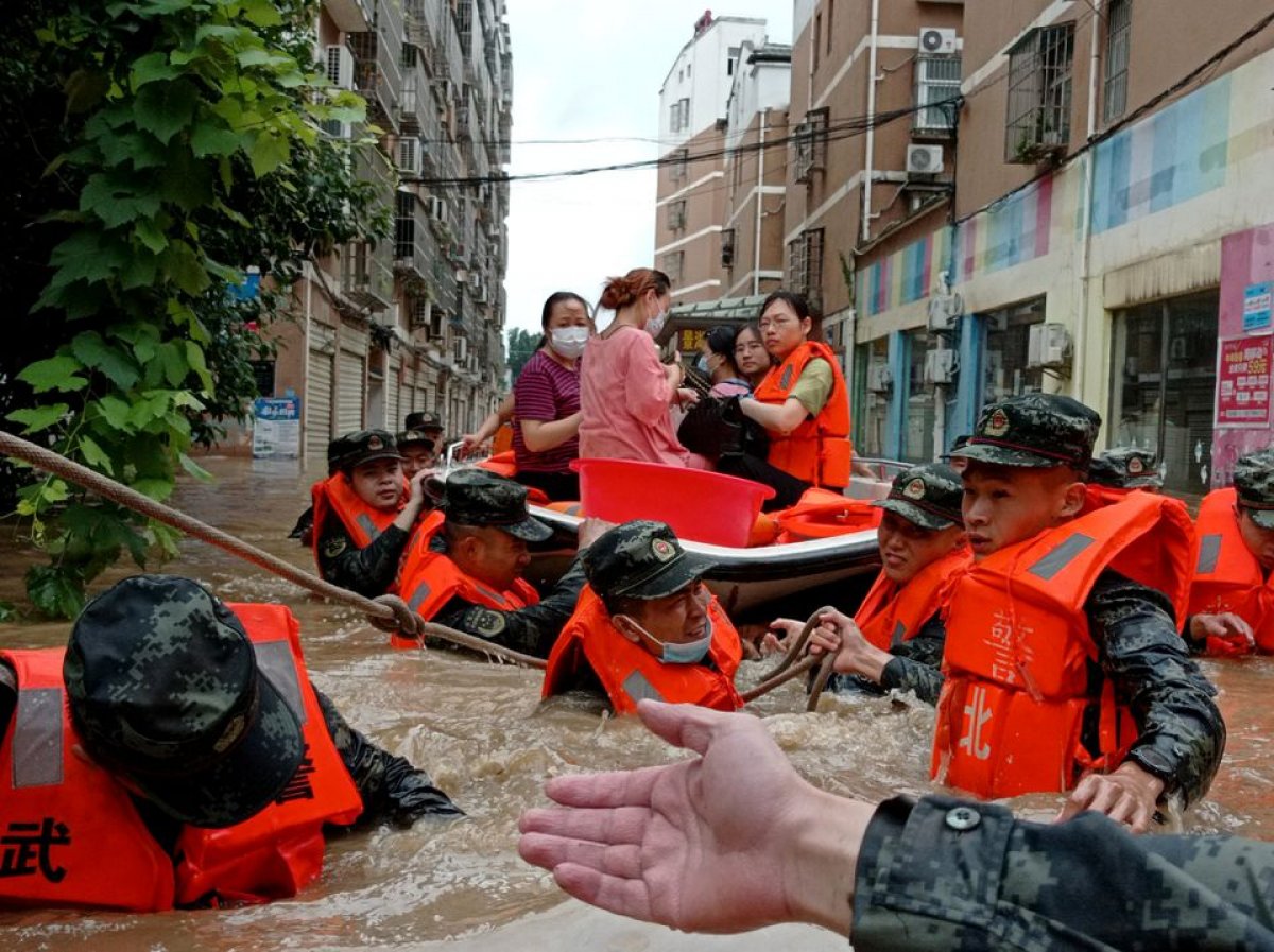 Flood disaster in China caused deaths #2