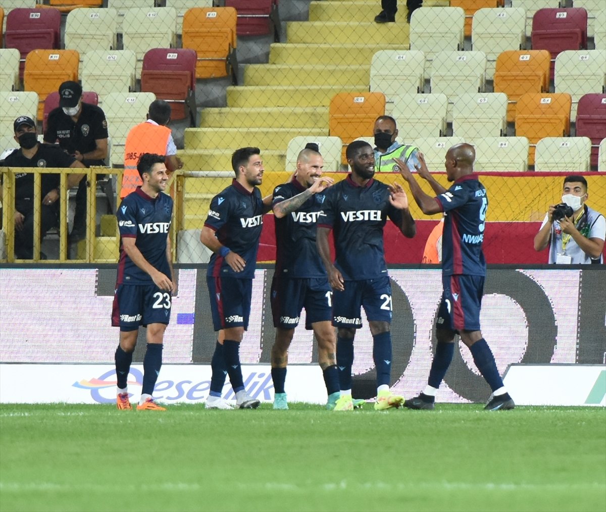 Trabzonspor, deplasmanda Yeni Malatyaspor u 5 golle geçti #10