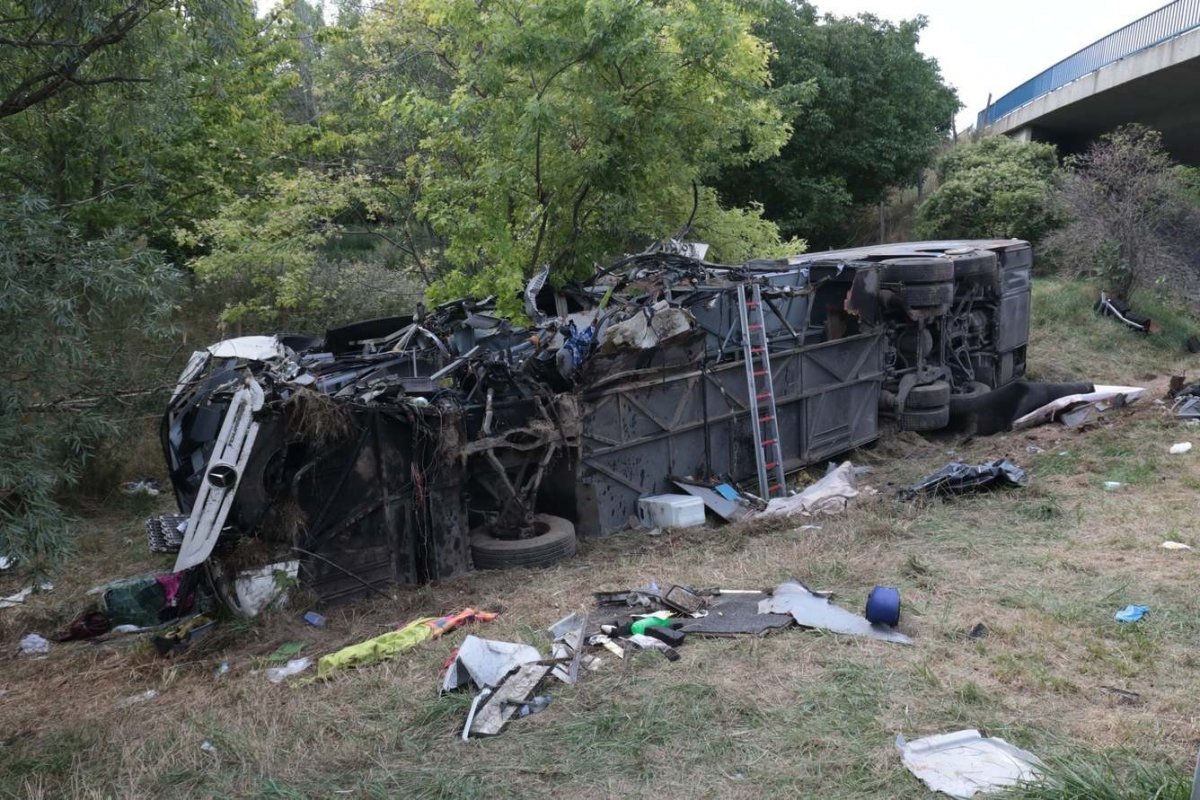 Bus accident in Hungary: 8 dead, 48 injured #2