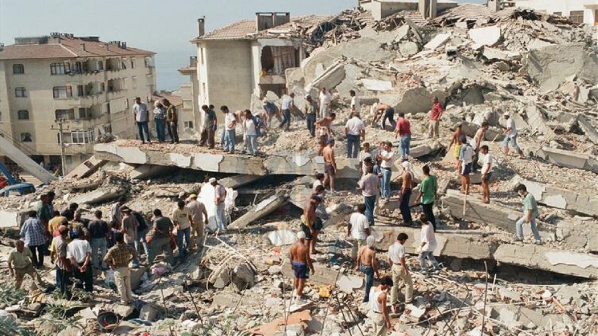 17 agustos 1999 depremi nerede kac siddetinde oldu 17 agustos depremi kac saniye surdu kac kisi oldu