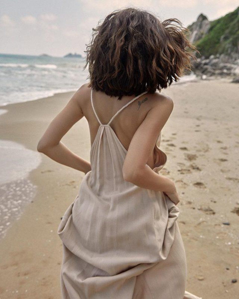 Nesrin Cavadzade kumsalda #1