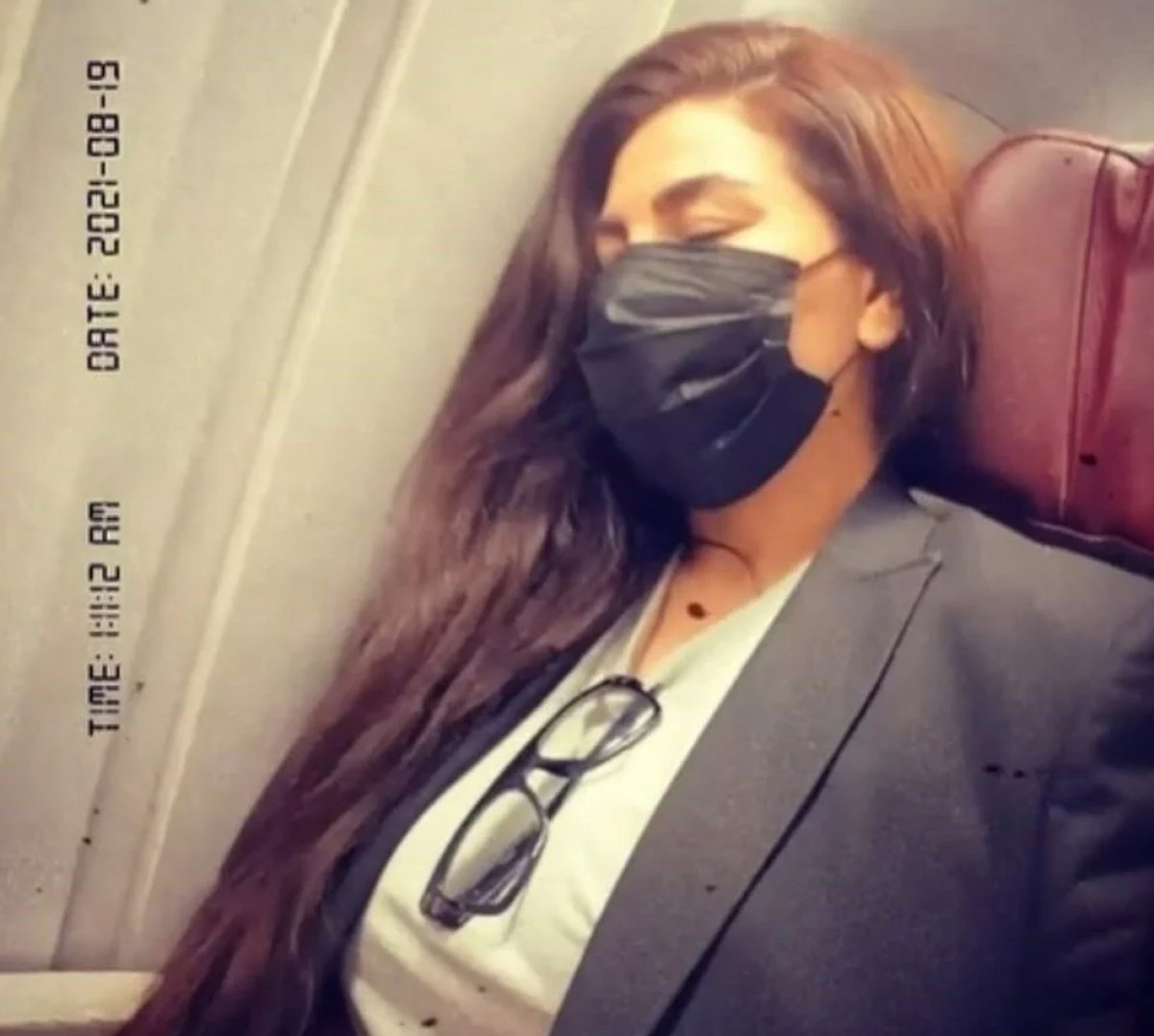 Afgan şarkıcı Aryana Sayeed, Amerikan uçağıyla Türkiye ye geldi #2