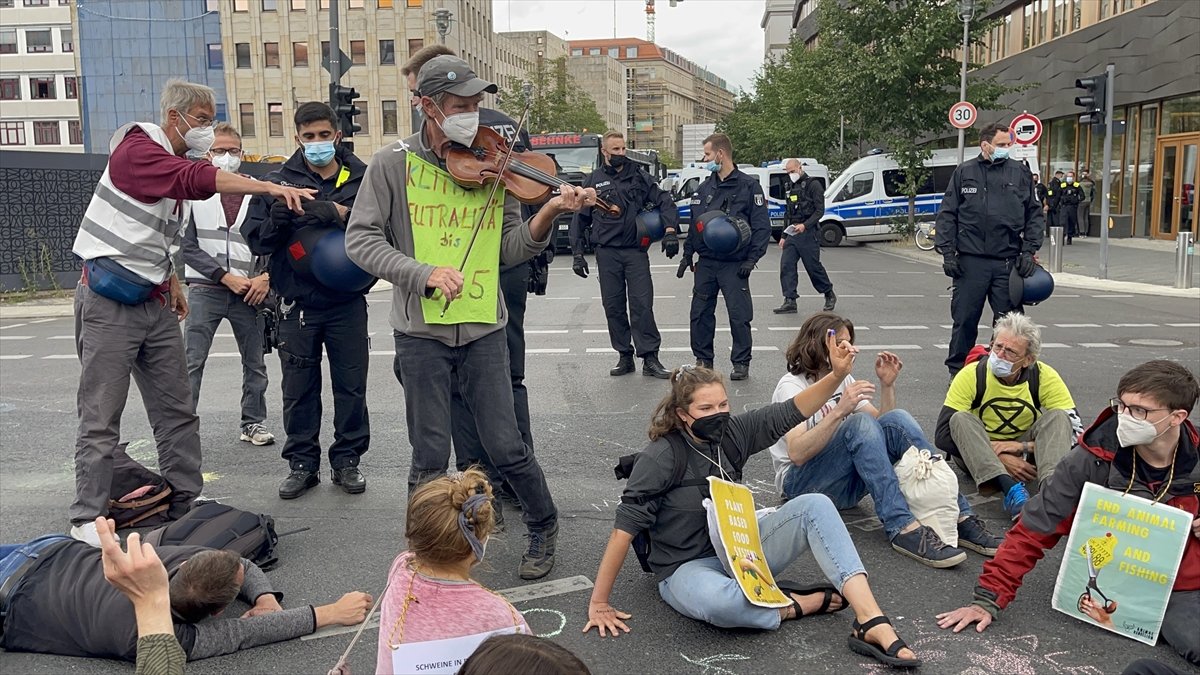 Government's climate policy protested in Germany #3