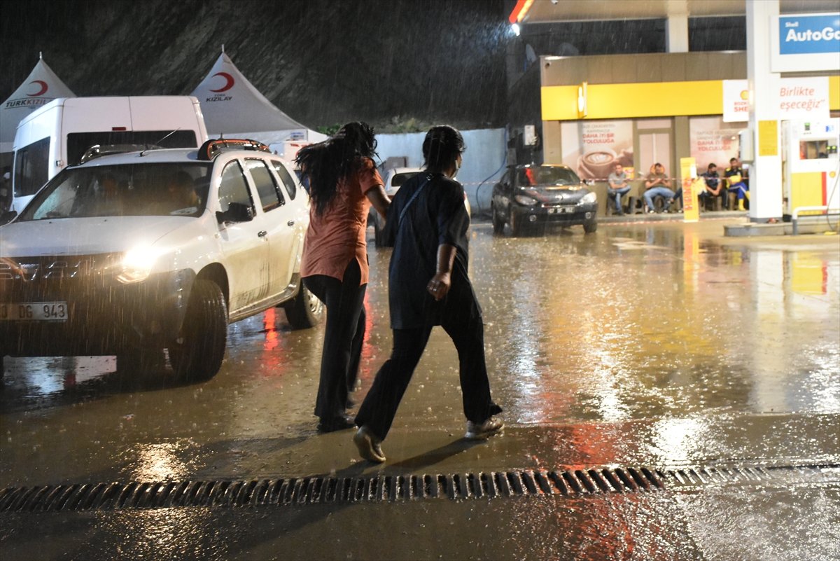 Sel felaketinin yaşandığı Kastamonu Bozkurt ta sağanak yağış  #7