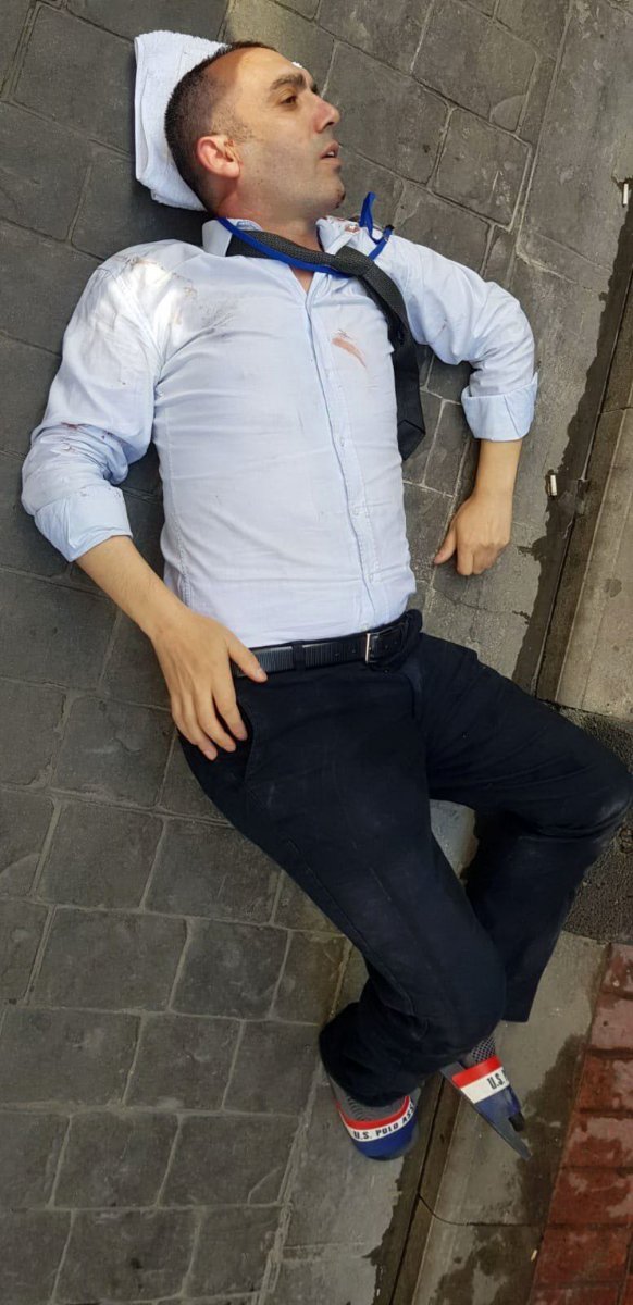 Beyoğlu nda otellere çökebilmek için esnaflara saldırdılar #6