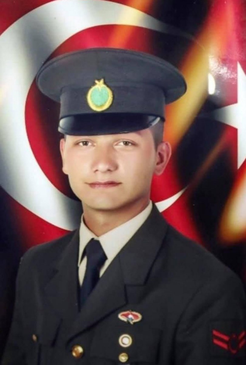 Kastamonu da şehit mezarını komandolar temizledi #5