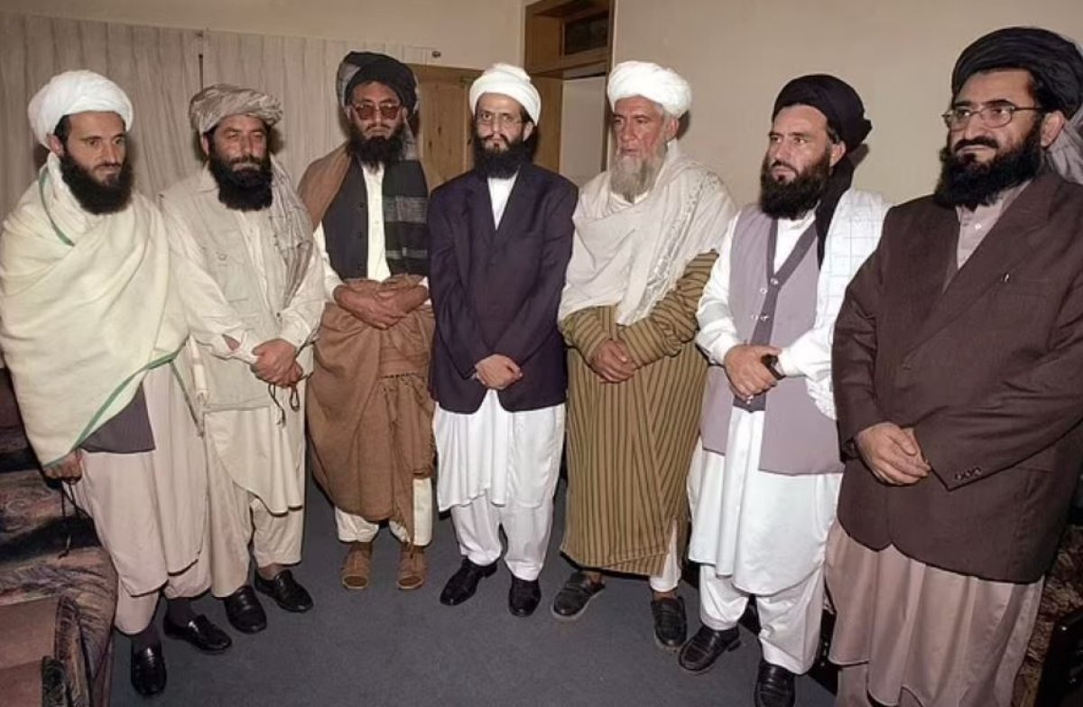 Taliban, giyim tarzını değiştirdi #11