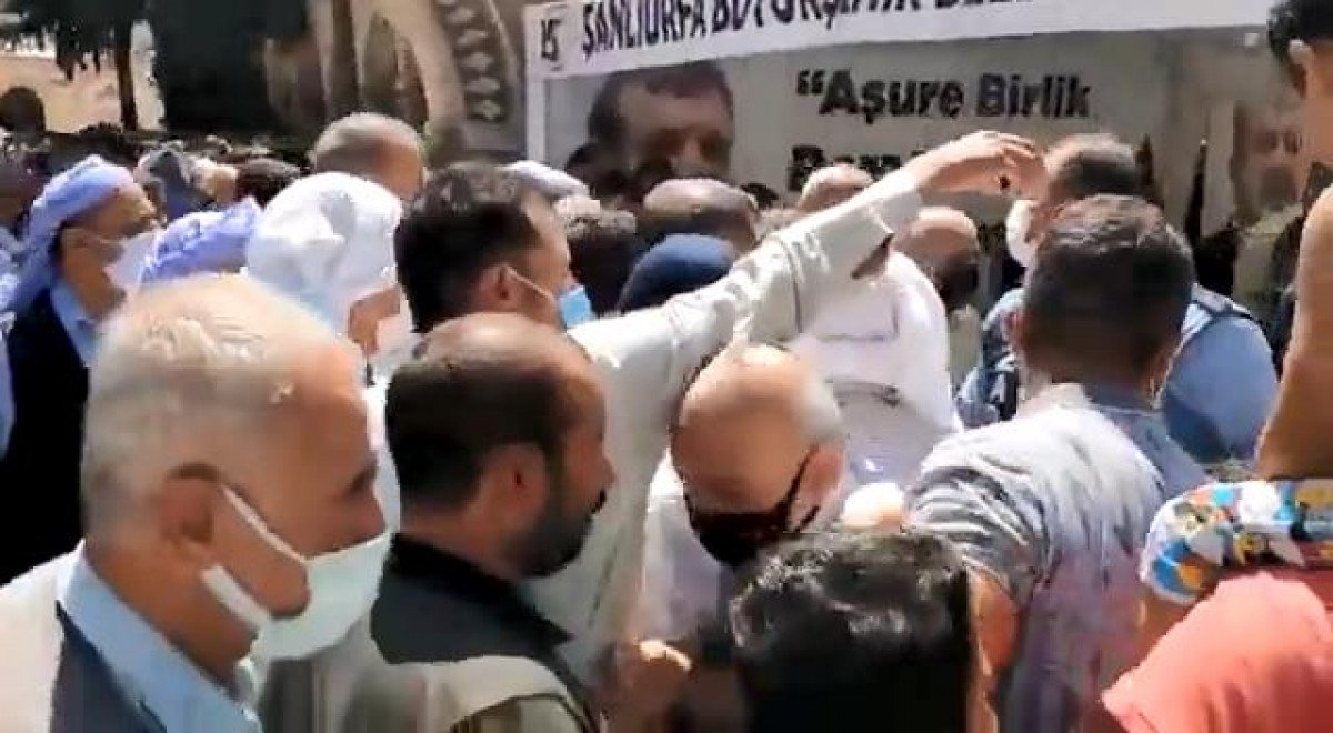 Şanlıurfa’da aşure dağıtımı sırasında izdiham #8
