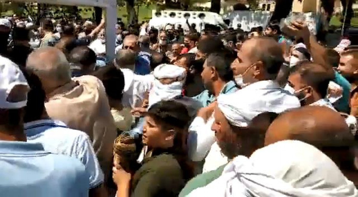 Şanlıurfa’da aşure dağıtımı sırasında izdiham #7