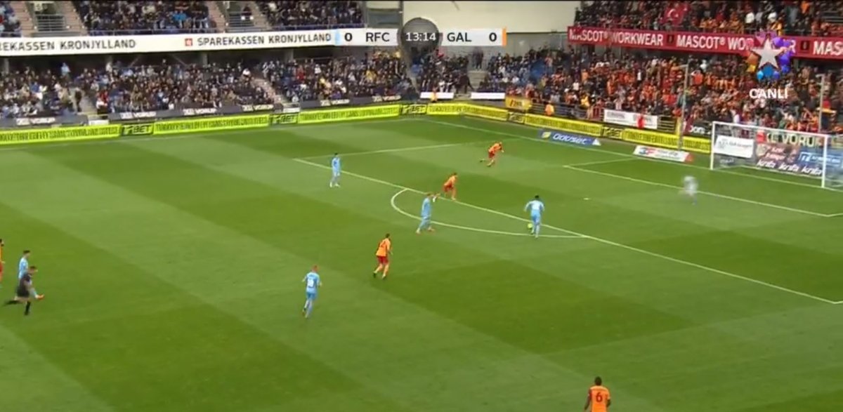 Fernando Muslera nın hataları dikkat çekiyor #4