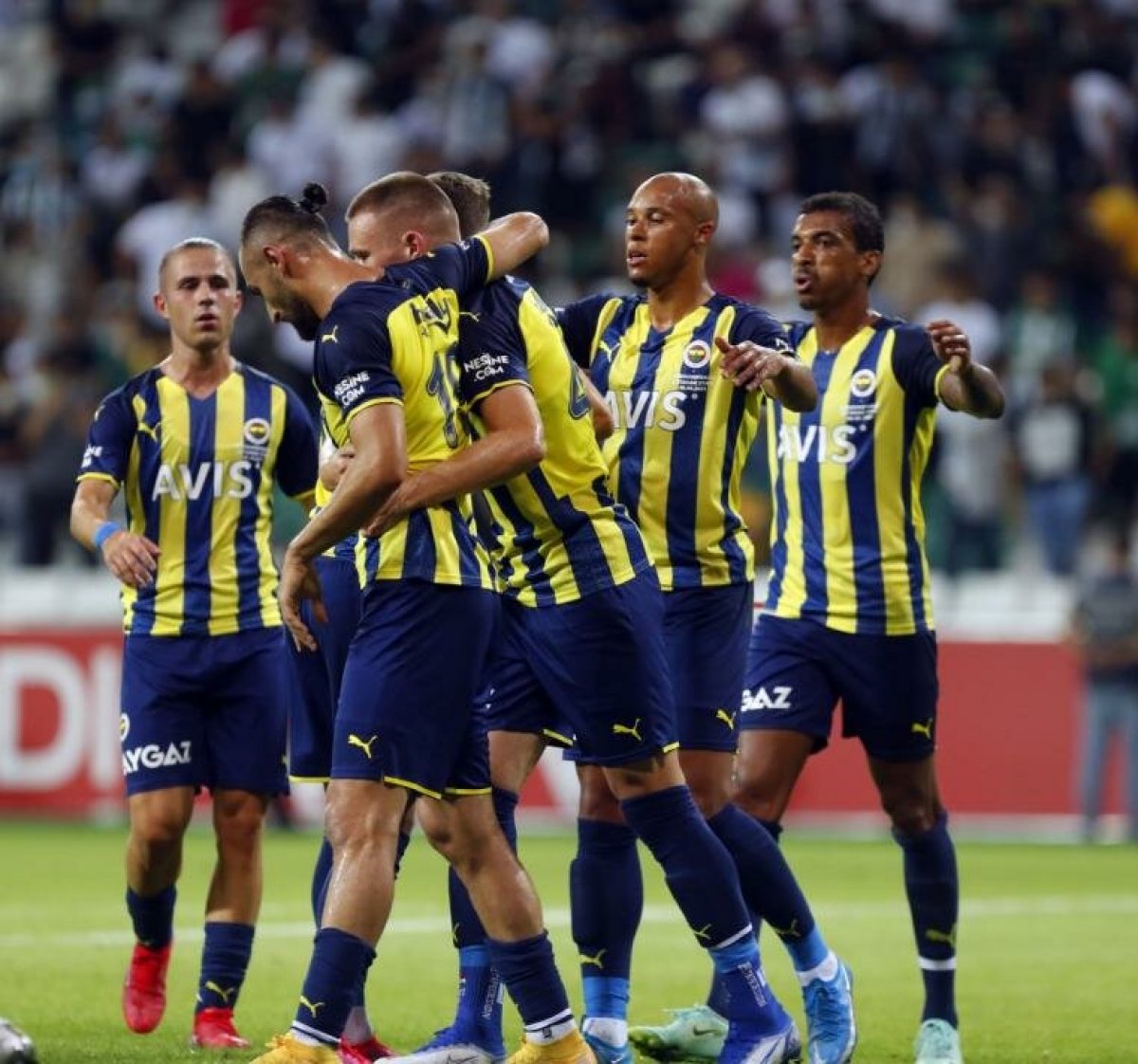 Sarı-lacivertliler galibiyet peşinde! Fenerbahçe - Antalyaspor maçı ne zaman, saat kaçta, hangi kanalda? #2