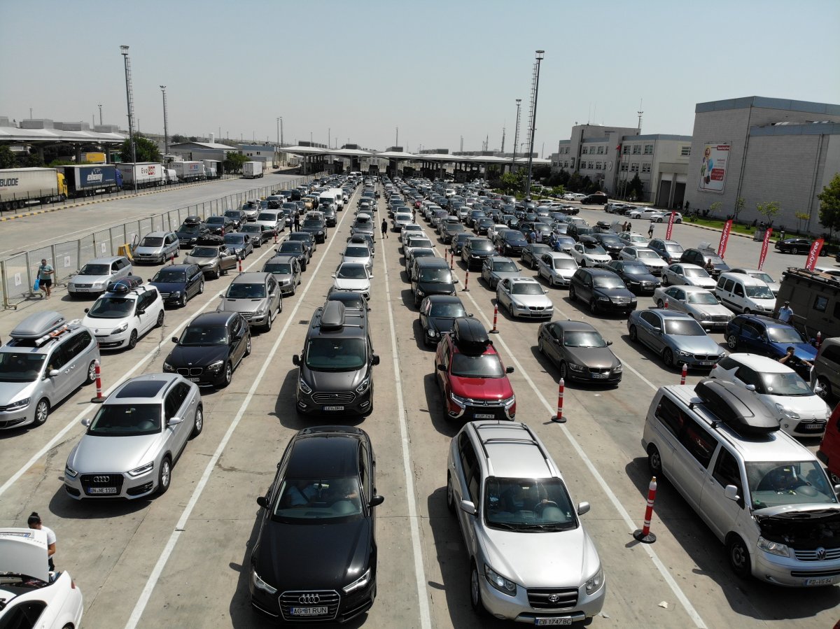 Kapıkule Sınır Kapısı nda gurbetçi yoğunluğu  #5