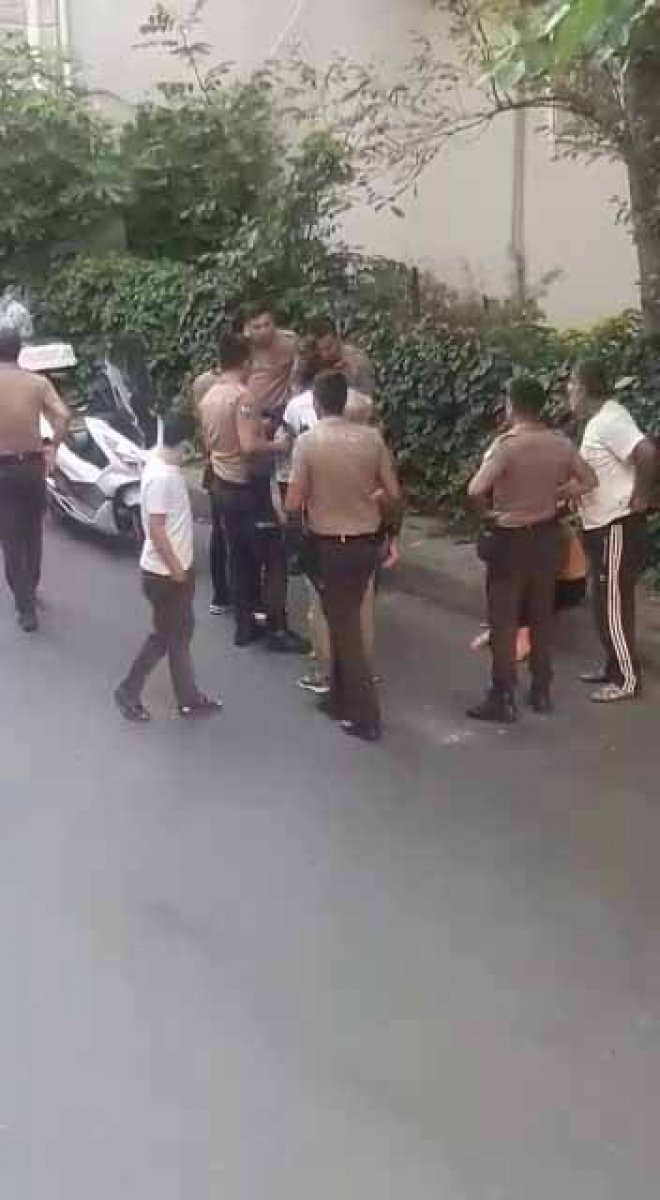 Küçükçekmece de evden çıkan hırsızlar bekçilere yakalandı #1