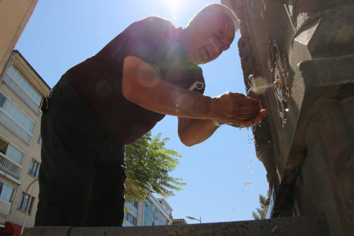 Elazığ’da sıcak havalar mevsim normallerinin üzerinde seyrediyor #2