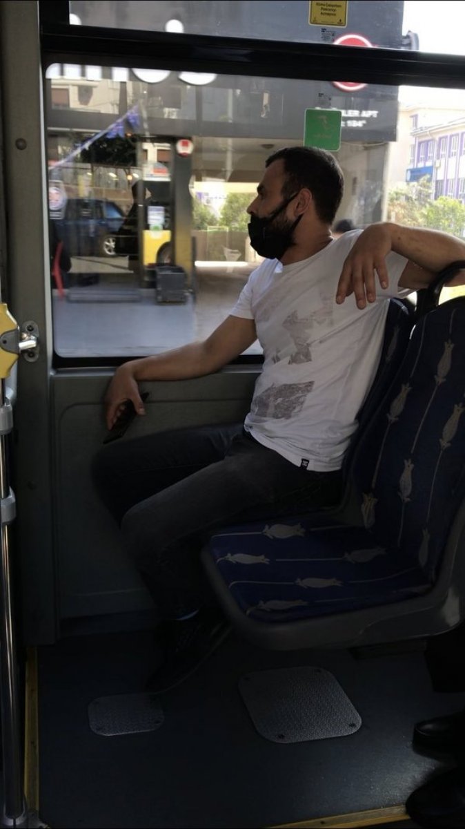 İstanbul da otobüste maske takmama kavgası #1