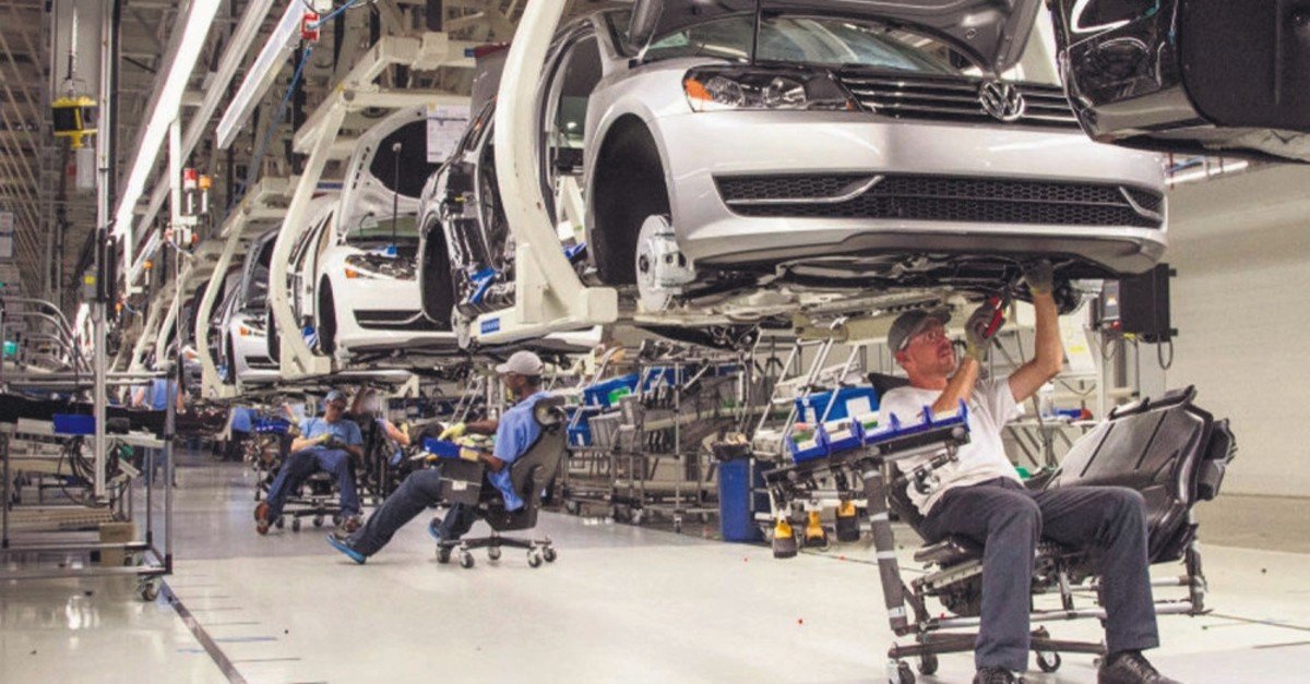 Volkswagen, çip krizi nedeniyle üretimi azaltıyor