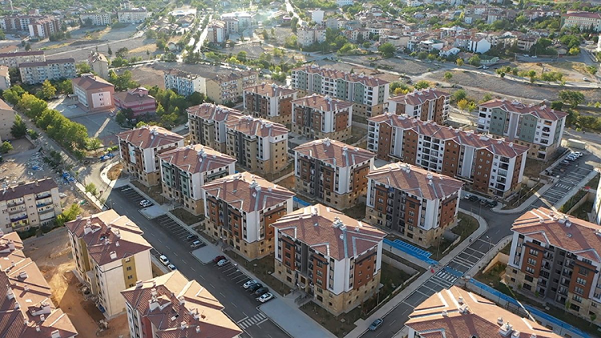 Elazığ da deprem sonrası yükselen yeni şehir #1