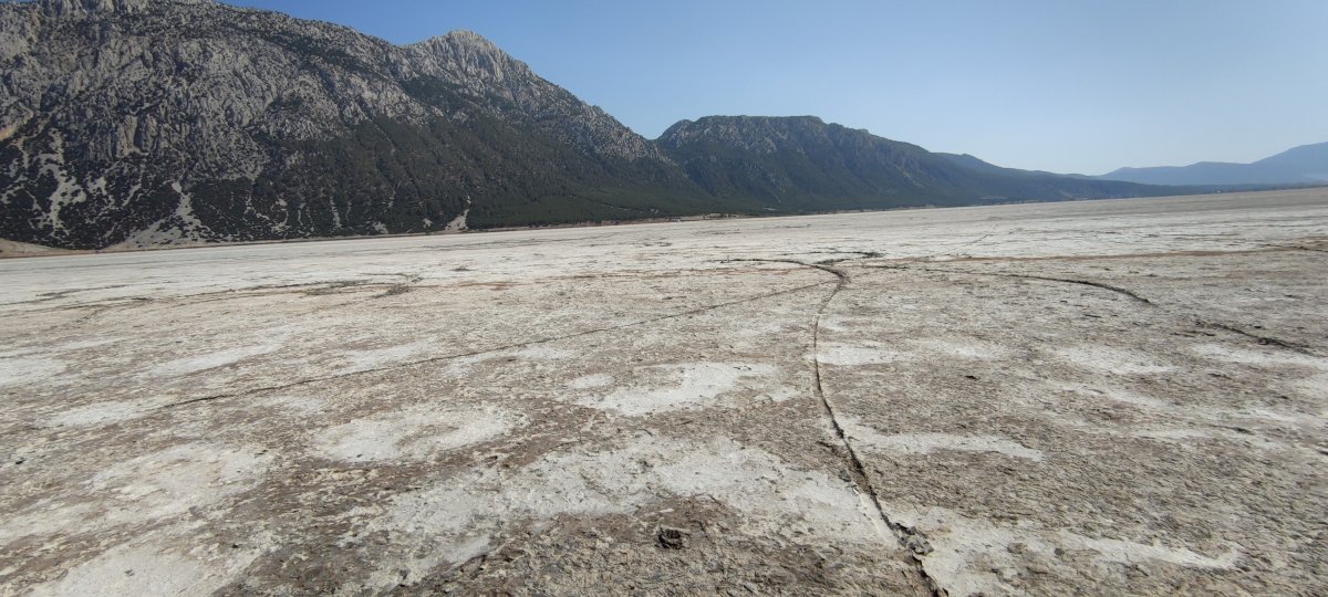 Dünyanın ikinci büyük doğal sodyum kaynağı ’Acıgöl’ kuruyor #5