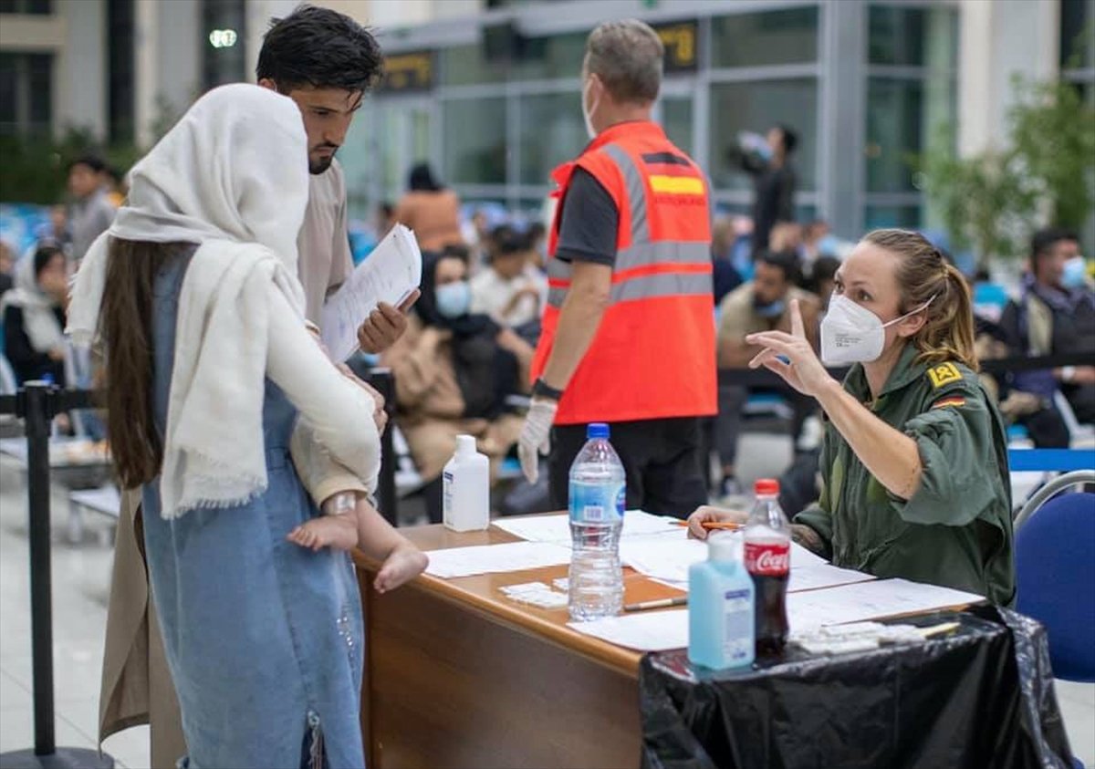 Almanya, Afganistan daki 2 binden fazla kişiyi tahliye etti #3