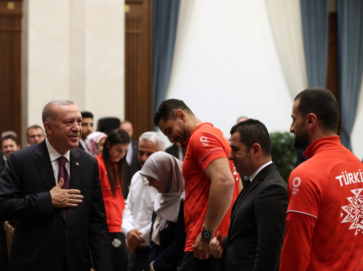 Cumhurbaşkanı Erdoğan, milli sporcularla bir araya geldi #7