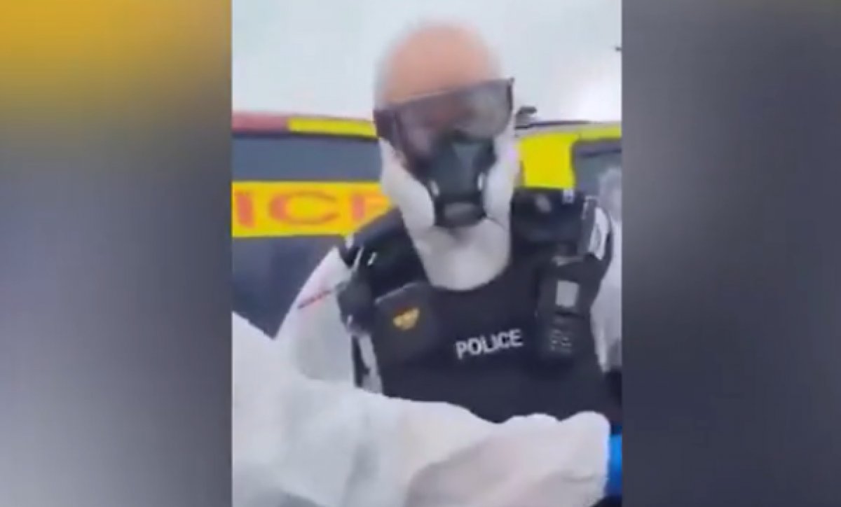 Karantinaya girmek istemeyen İrlandalı zorla götürüldü #1